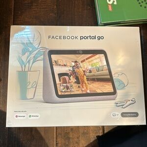 Facebook Portal Go - unopened.